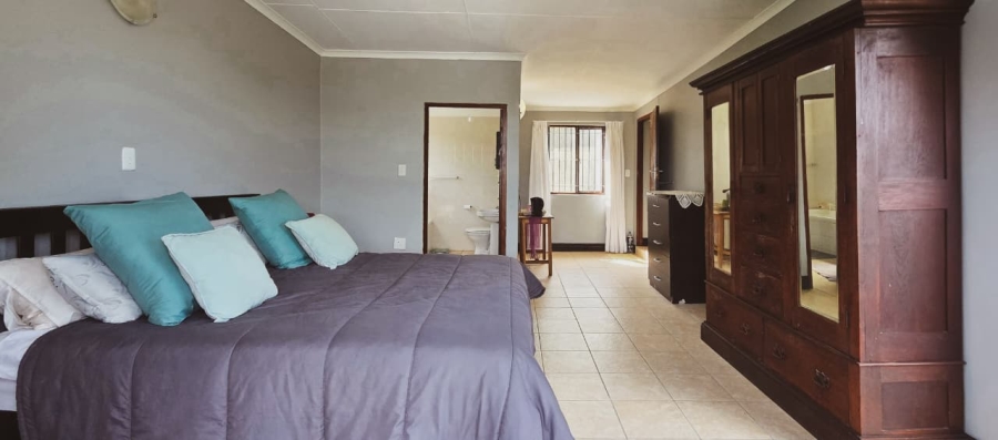 4 Bedroom Property for Sale in Boknesstrand Eastern Cape